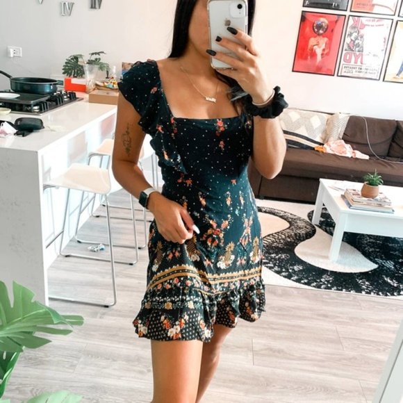 FARM Rio Dresses & Skirts - Farm RIO Pineapple Print Black Mini Dress